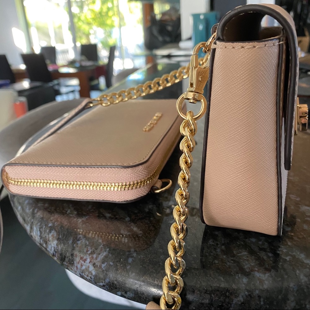Michael kors wallet purse - Picture 10 of 10